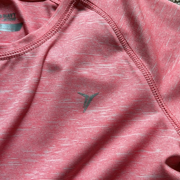 Old navy athletic shirt size 10-12 - Picture 3 of 4
